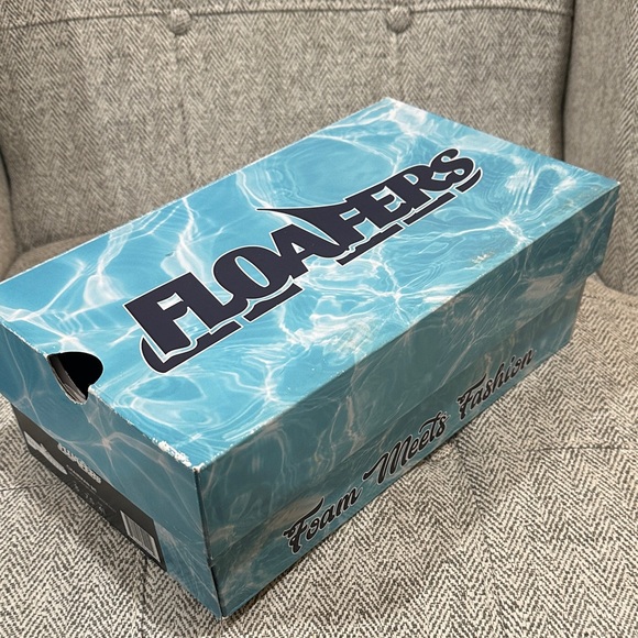 Floafers Driftwood Brown and Sailor Navy Chairman Bit Boat Shoes Men’s 8 NIB/NWT - Picture 11 of 12